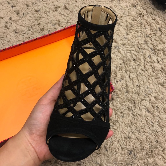 Brand new MK heels size 5 1/2 - Picture 3 of 5